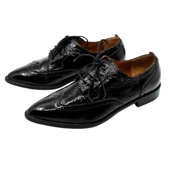 AQUATALIA~Gwen Naplak~Burgundy Patent Leather Wingtip Oxford Women 8.5 LIKE NEW - Picture 1 of 6